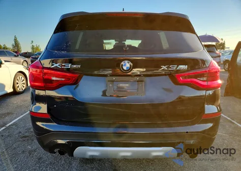 2021 BMW X3 Sdrive30I z USA, uszkodzony, nr VIN 5UXTY3C09M9H87164